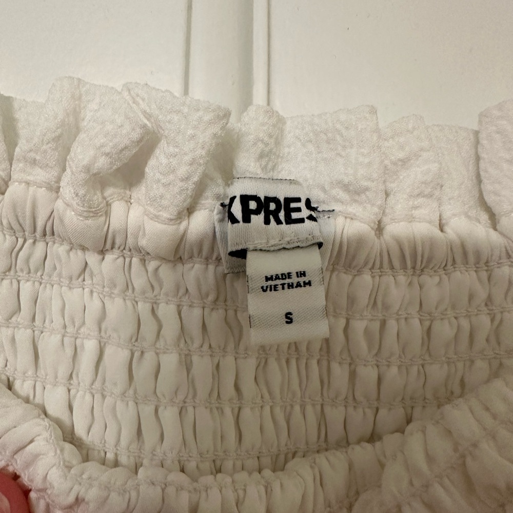 Express Off Shoulder Riffled Dress - Picture 2 of 3